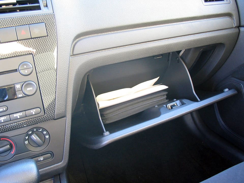 Car glove box to keep your car clean and organized