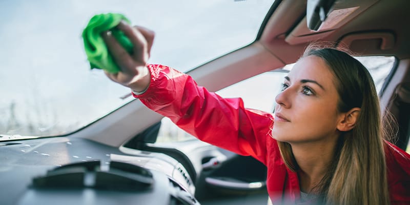 How To Use Shaving Cream To Stop Your Car Windows From Fogging Up! 